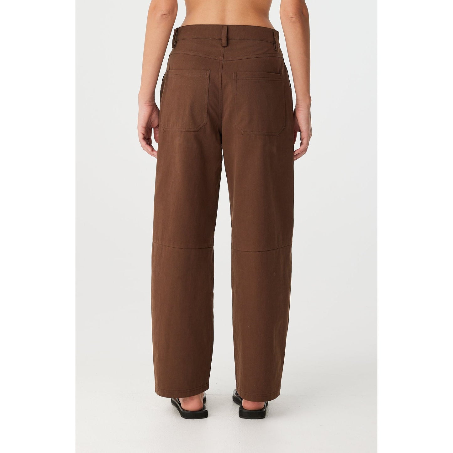 Akira Pant