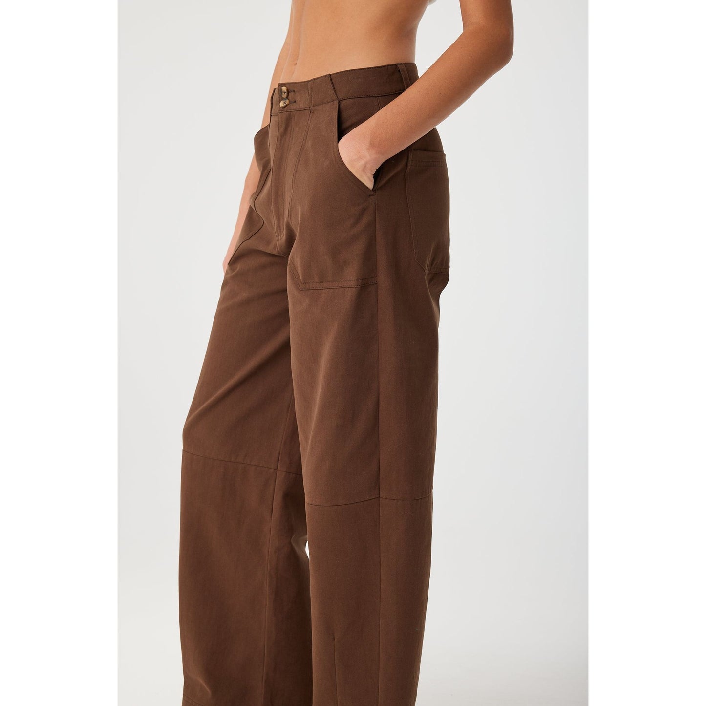 Akira Pant