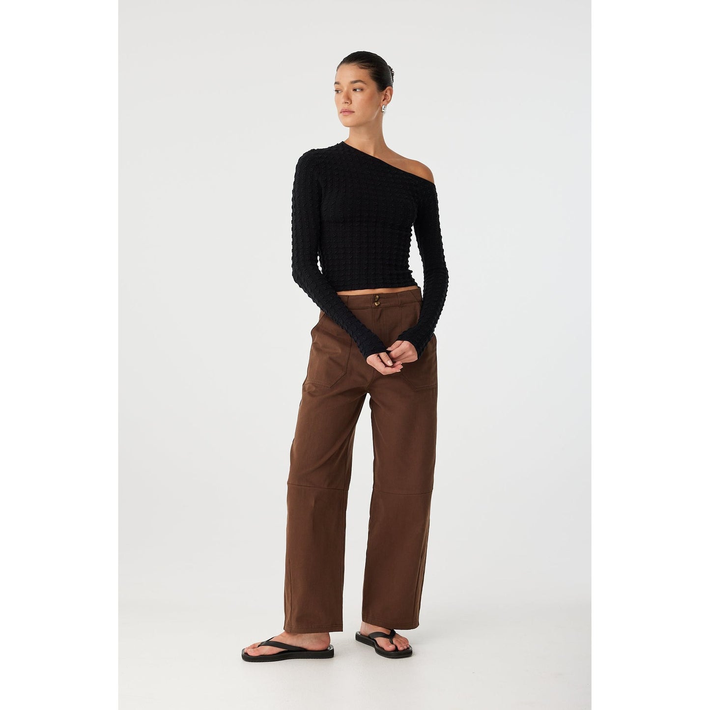 Akira Pant