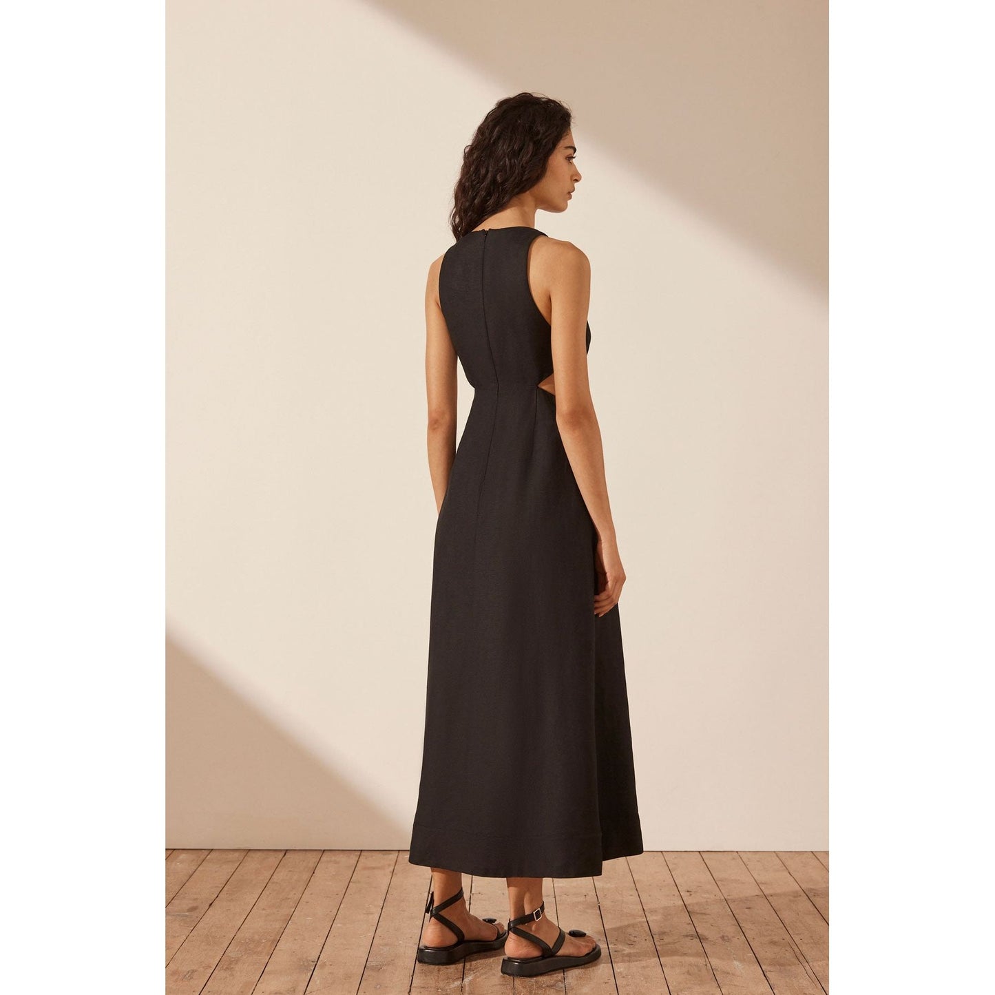 Mare V neck Cut out Midi dress