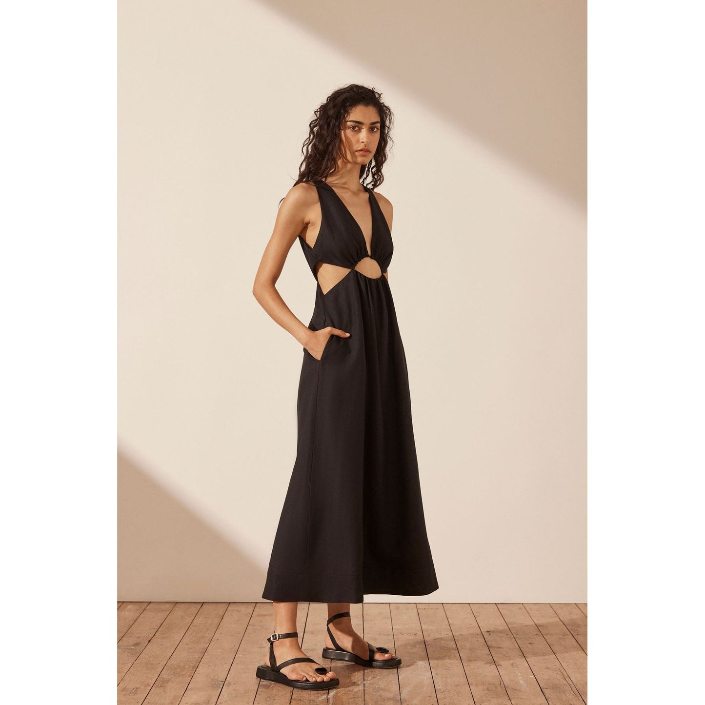 Mare V neck Cut out Midi dress