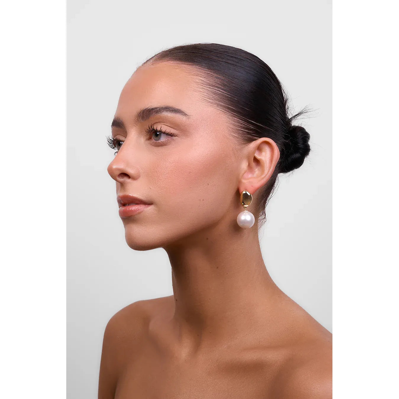Selma Gold Pearl earring