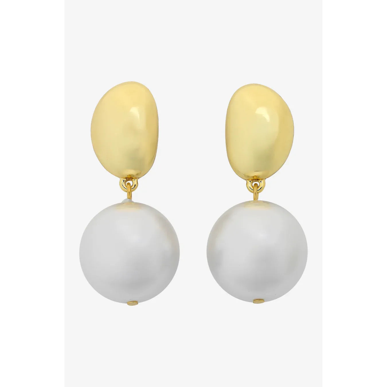 Selma Gold Pearl earring