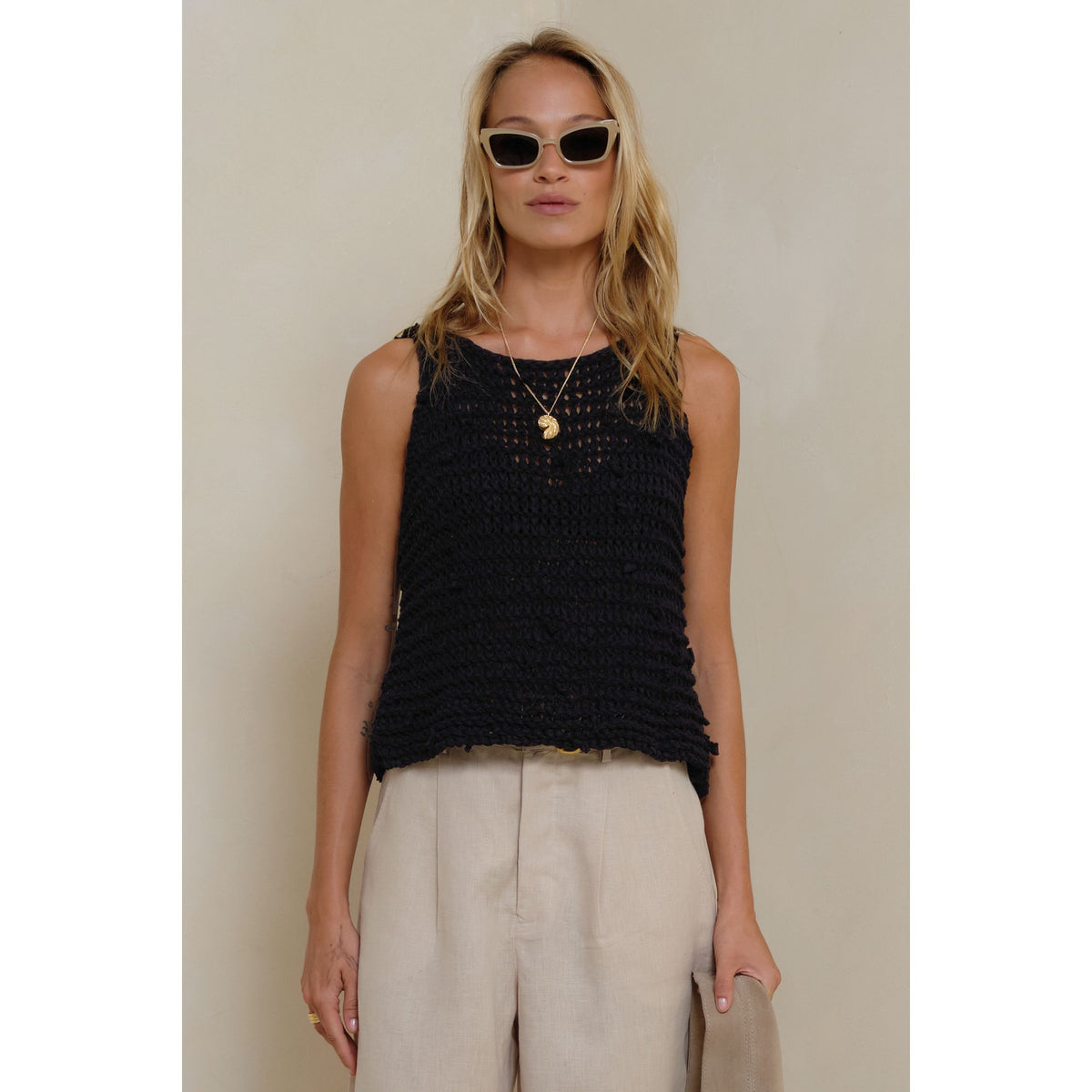 Nirvana Knot Tank - black