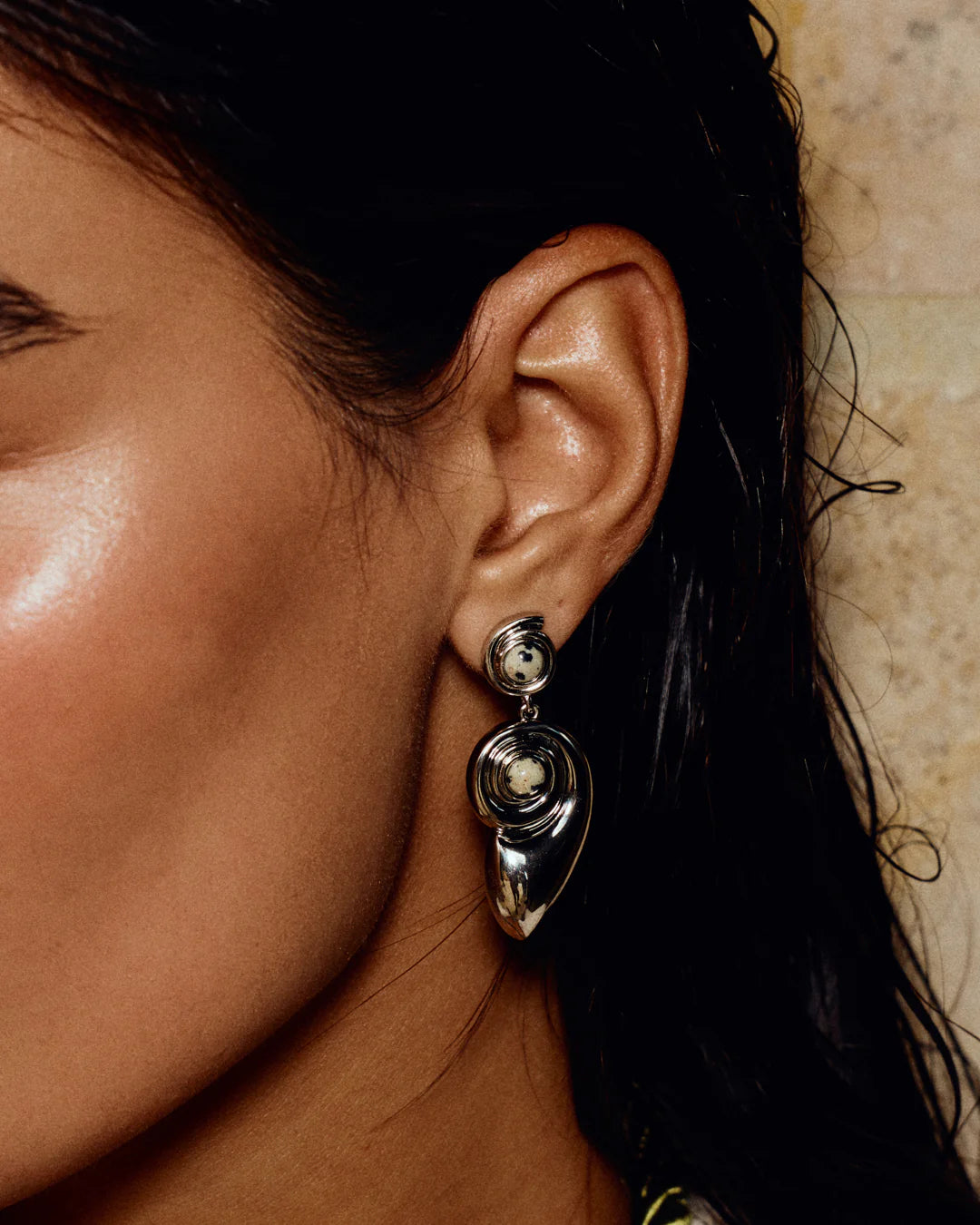 Palma shell statement earring